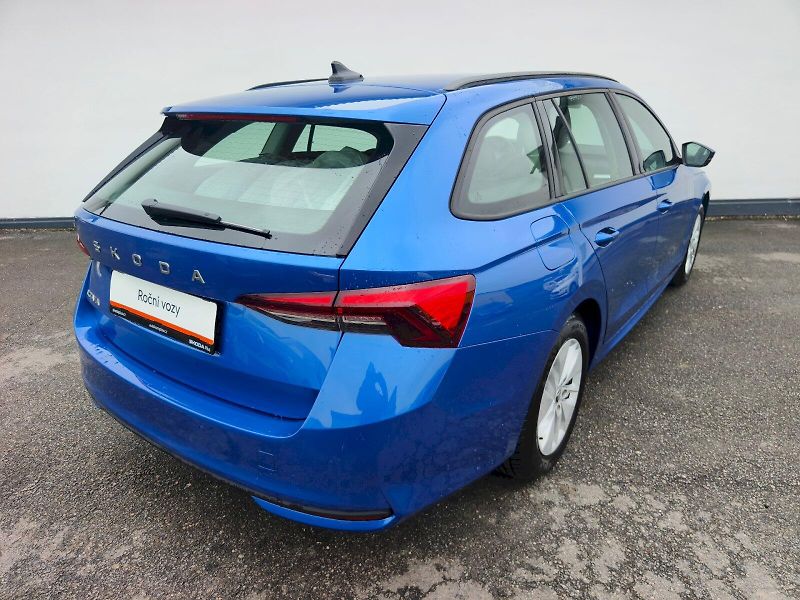Škoda Octavia (2024) OCT.COMBI SELECTION 2,0 TDI 85 - fotka 2 z 36