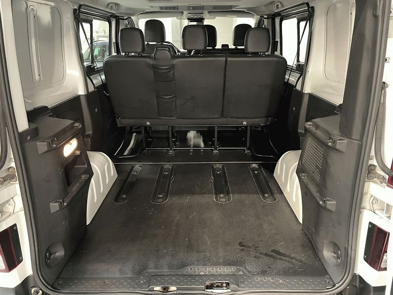 Renault Trafic (2021) 2.0 dCi,125kW,L1H1,6 MÍST,ČR - fotka 11 z 46