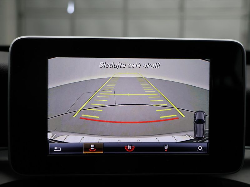 Mercedes-Benz Třídy C 1,6 CDI 100 kW Tažné Aut.Klima - fotka 25 z 32