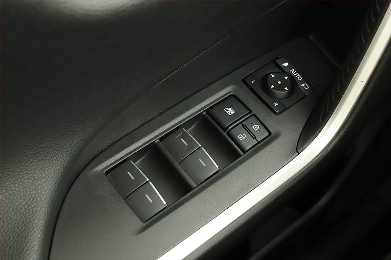Toyota RAV4 (2023) Comfort 2.5 Hybrid - fotka 13 z 18