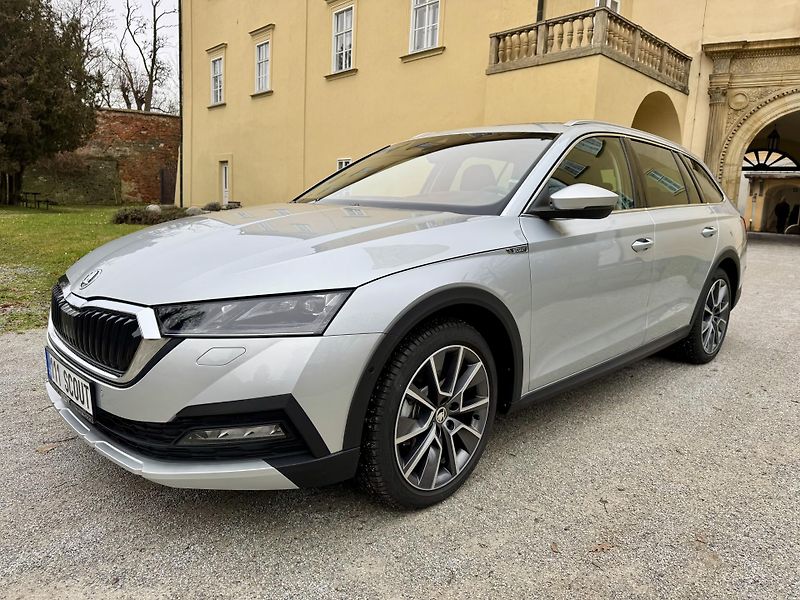 Škoda Octavia (2024) SCOUT 2,0Tdi 147kw-4x4 Panoram - fotka 4 z 49