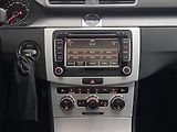 Volkswagen Passat (2011) 2.0 TDI, Navi, Tempomat - náhled 12