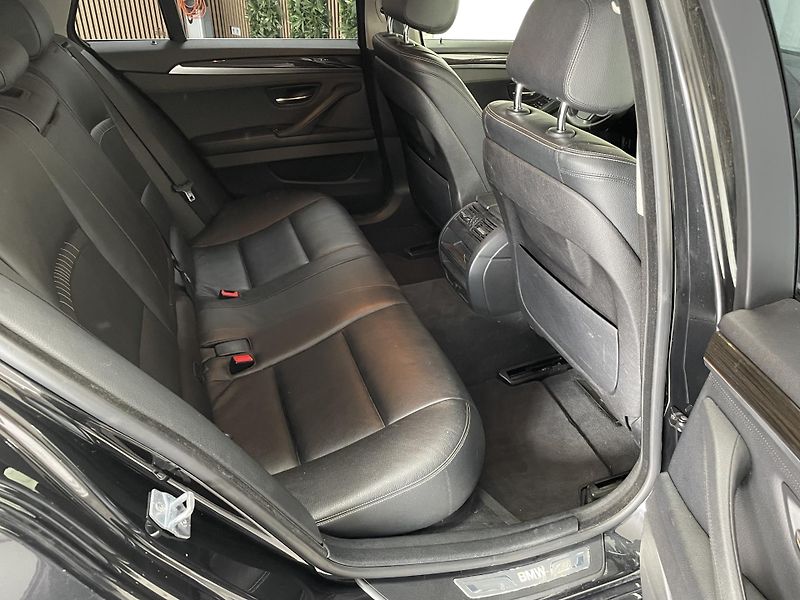 BMW Řada 5 2.0 D AT NAVI KŮŽE BI-XENON - fotka 16 z 28