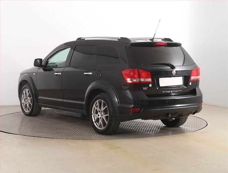 Fiat Freemont (2012) 2.0 MultiJet, 4X4, Automat - fotka 4 z 19