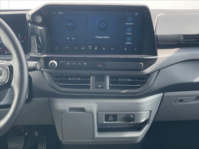 Ford Tourneo 2,0 EcoBlue AWD A8 Titanium L2 - fotka 10 z 18
