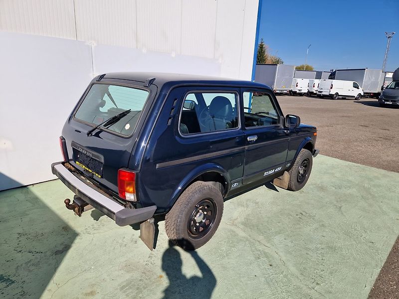 Lada Niva 1.7 Taiga 4x4 - fotka 3 z 24