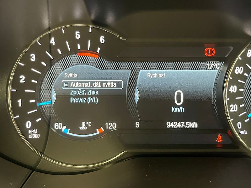 Ford S-MAX 2.0 EB Titanium LED manuál - fotka 55 z 58