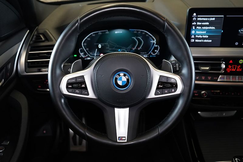 BMW X3 30e xDrive, M Sport, Head-up - fotka 23 z 42