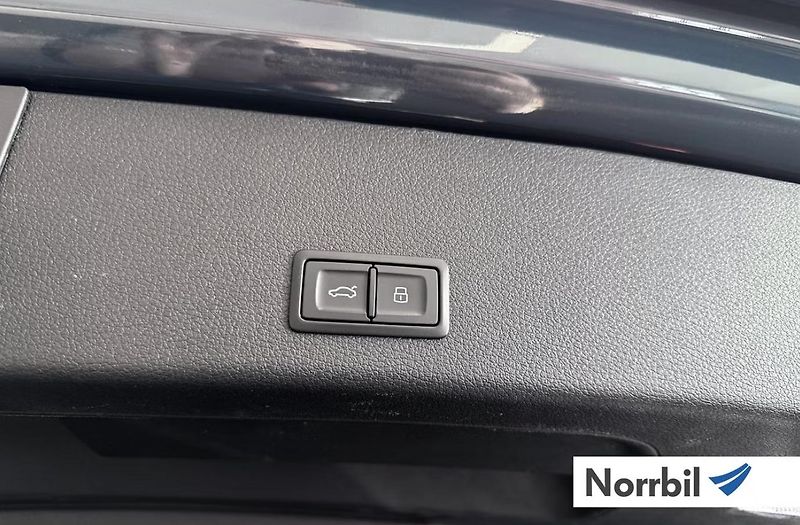 Audi Q8 e-tron 55 Q 360k 4 zóny Pano Matrix - fotka 22 z 22