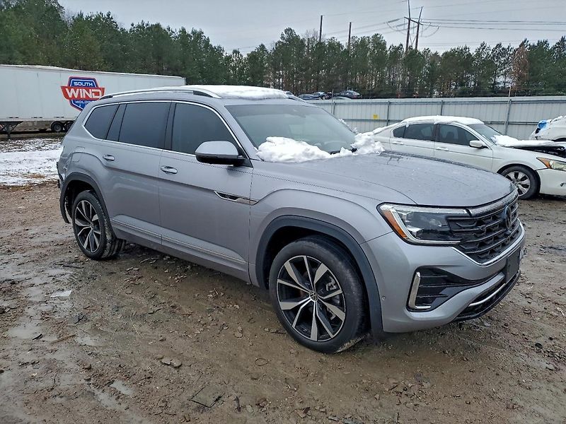 Volkswagen Atlas (2024) Auto na cestě - fotka 4 z 13