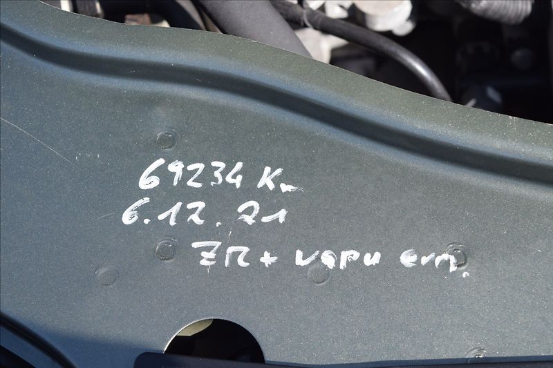 Dacia Duster 1,6 I 77KW NÍZKÉ KM 2XKOLA TOP - fotka 44 z 44