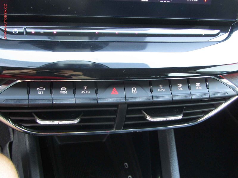 Škoda Octavia (2022) 2.0 TDi, ČR, Style, LED - fotka 15 z 17