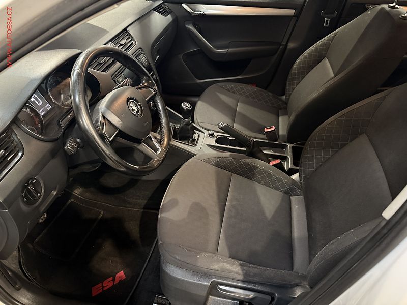 Škoda Octavia (2017) 1.6 TDi, ČR, Active - fotka 9 z 14