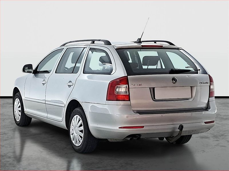 Škoda Octavia (2011) 1.6 TDI 4x4, 4X4, Tempomat - fotka 4 z 17