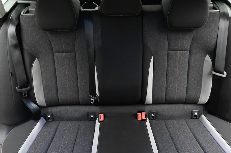 Škoda Kamiq 1,0 TSI 81kW Tažné Záruka až 5 - fotka 26 z 29