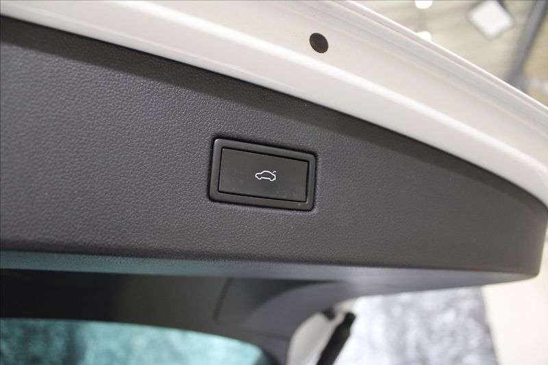 Volkswagen Tiguan 1,5 TSI Active 1.majitel - fotka 7 z 33