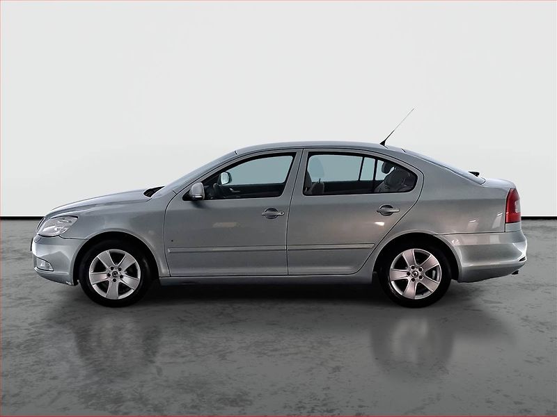 Škoda Octavia (2009) 1.9 TDI, nová STK, pěkný stav - fotka 3 z 16
