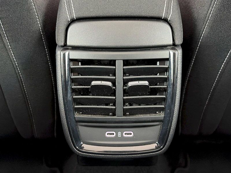 Škoda Scala (2025) DSG 1.0TSI 85kW Monte Carlo - fotka 28 z 33
