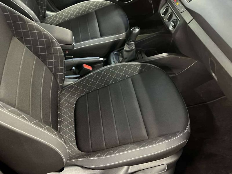 Škoda Fabia (2023) Combi Ambition 1.0 TSI - fotka 11 z 20