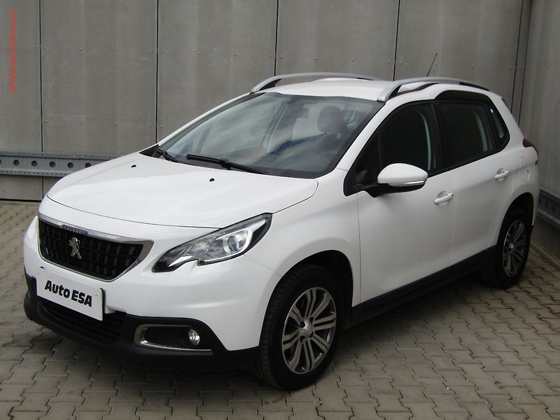 Peugeot 2008 (2019) 1.2 PT, ČR, AT - fotka 3 z 20