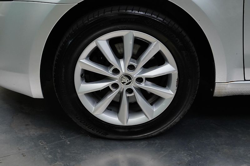 Škoda Octavia - fotka 10 z 24