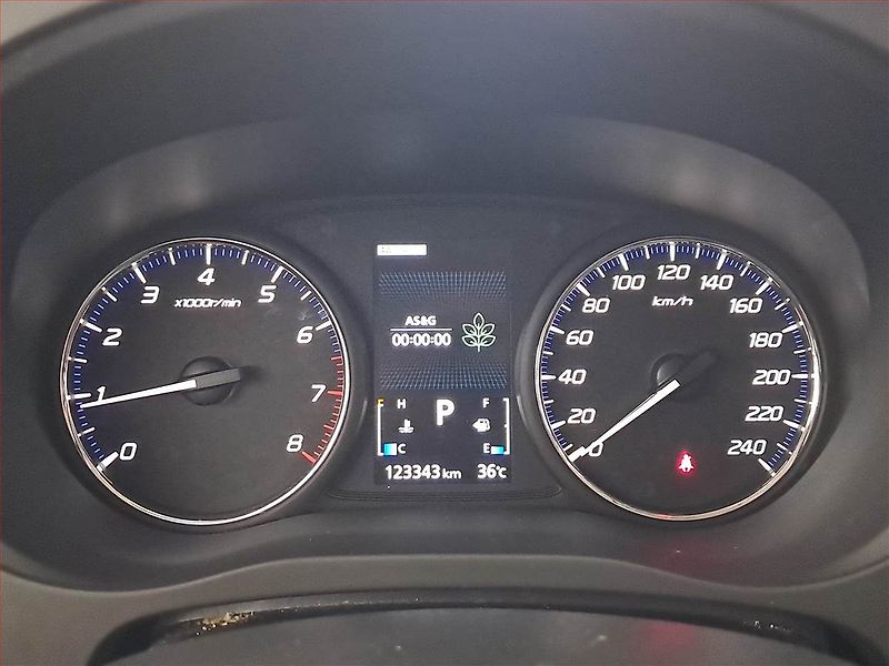 Mitsubishi Outlander (2019) 2.0, 4X4, Automat, ČR,1.maj - fotka 11 z 21