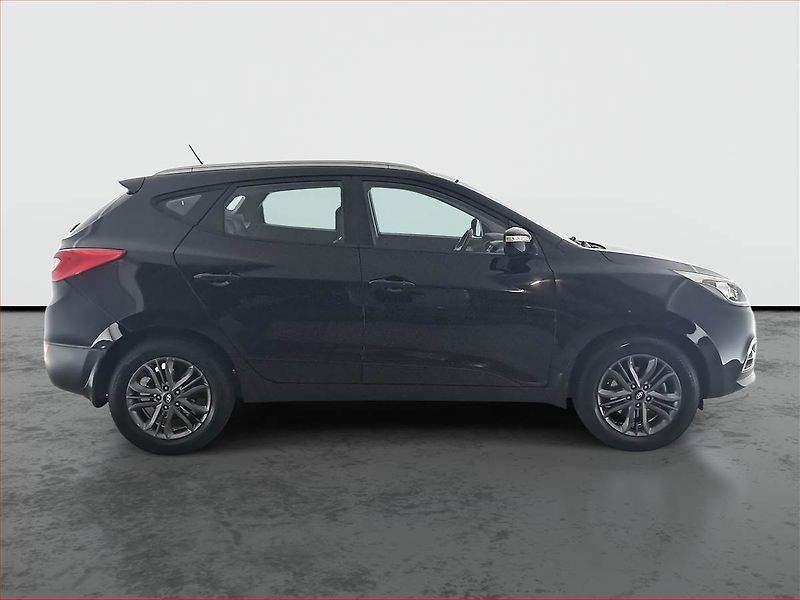 Hyundai ix35 (2015) 1.7 CRDi, Kůže, Tempomat - fotka 6 z 17