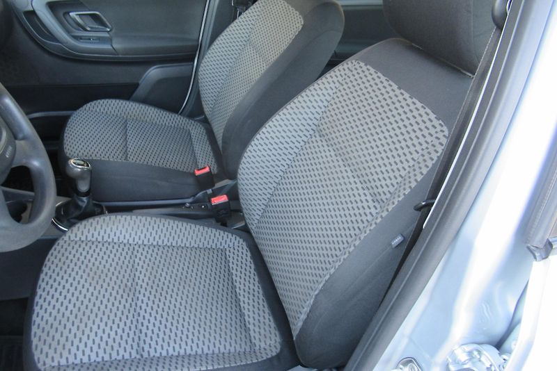 Škoda Fabia 1.6 TDI KLIMA - fotka 12 z 18