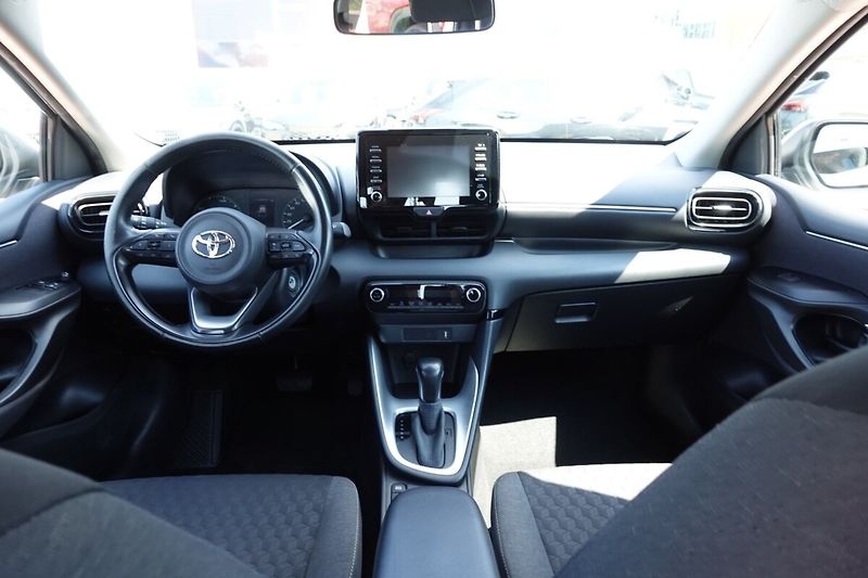 Toyota Yaris 1,5HSD Comfort - fotka 15 z 26