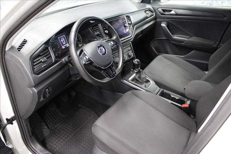 Volkswagen T-Roc 1,6 TDI 1. Majitel CZ TOP - fotka 8 z 35