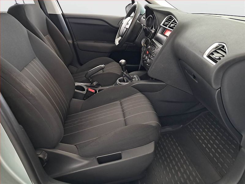 Citroën C4 (2011) 1.4 16V, Serv.kniha - fotka 9 z 14