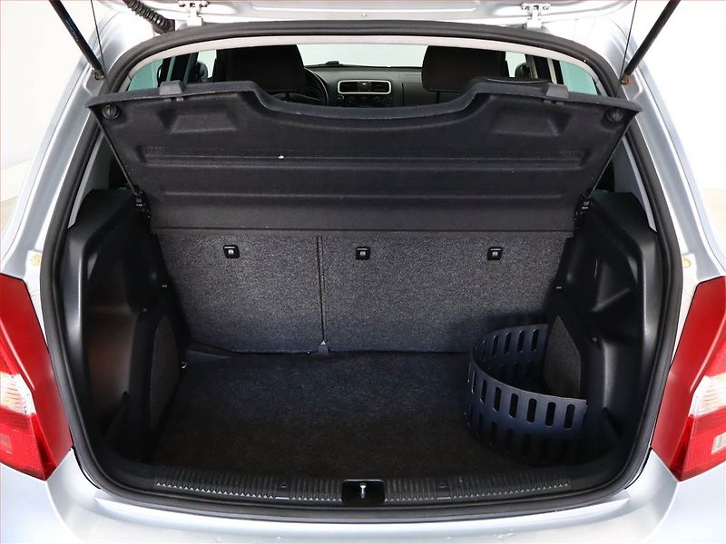 Škoda Fabia (2008) 1.2 12V, po STK, dobrý stav - fotka 11 z 14