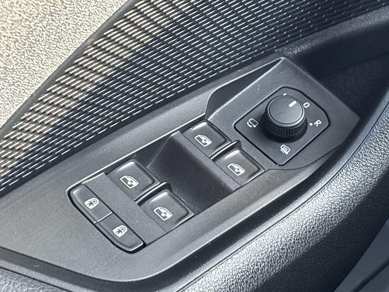 Škoda Octavia (2024) Combi 1.5 TSI DSG Top Selectio - fotka 19 z 33