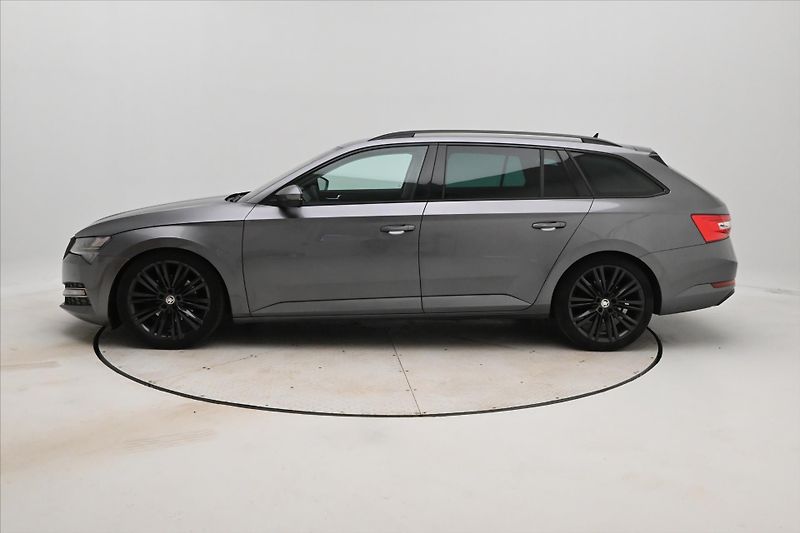 Škoda Superb 2,0 TDI 110kW DSG Style Záruka - fotka 8 z 24