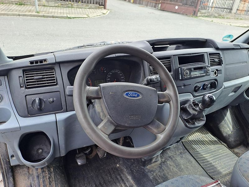 Ford Transit (2008) 2,4 TDCi 103 kW DOUBLE CAB  - fotka 13 z 21