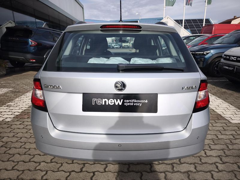 Škoda Fabia 2018 ČR 1.0 TSI 70kW Style - fotka 26 z 34