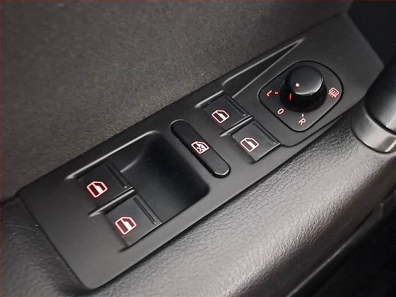 Volkswagen Passat (2011) Comfortline 1.4 TSI - fotka 16 z 18