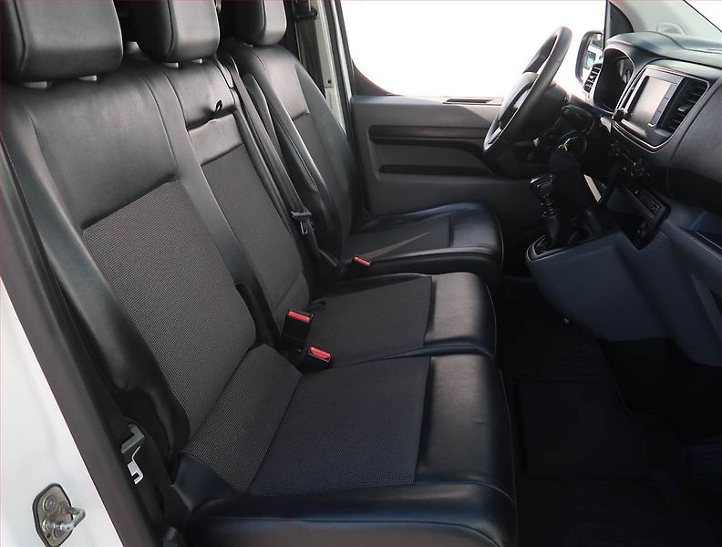 Citroën Jumpy (2018) 1.6 BlueHDi, L2H1, 1Maj - fotka 9 z 17