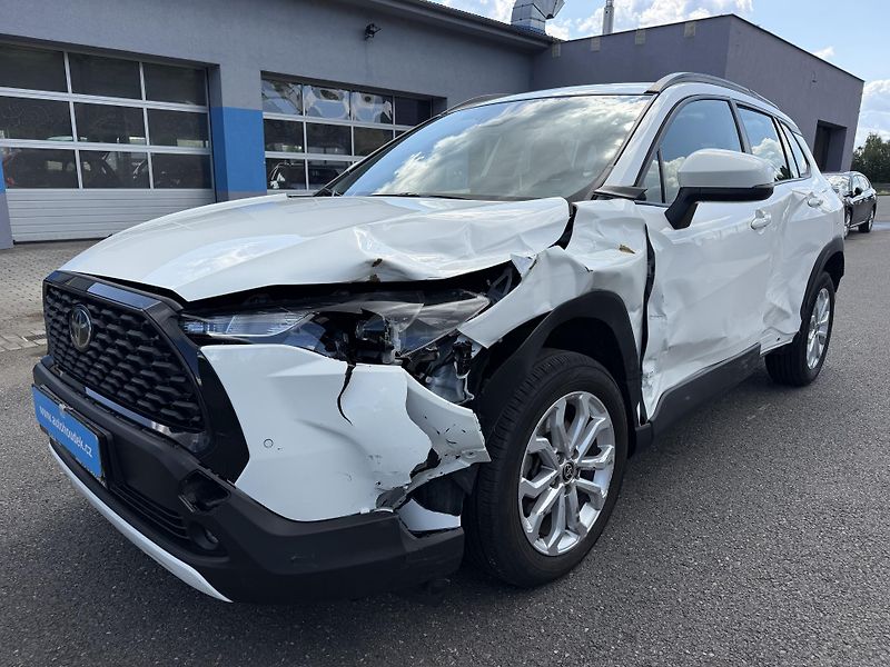 Toyota Corolla Cross 1,8i hybrid automat navigace - fotka 7 z 21