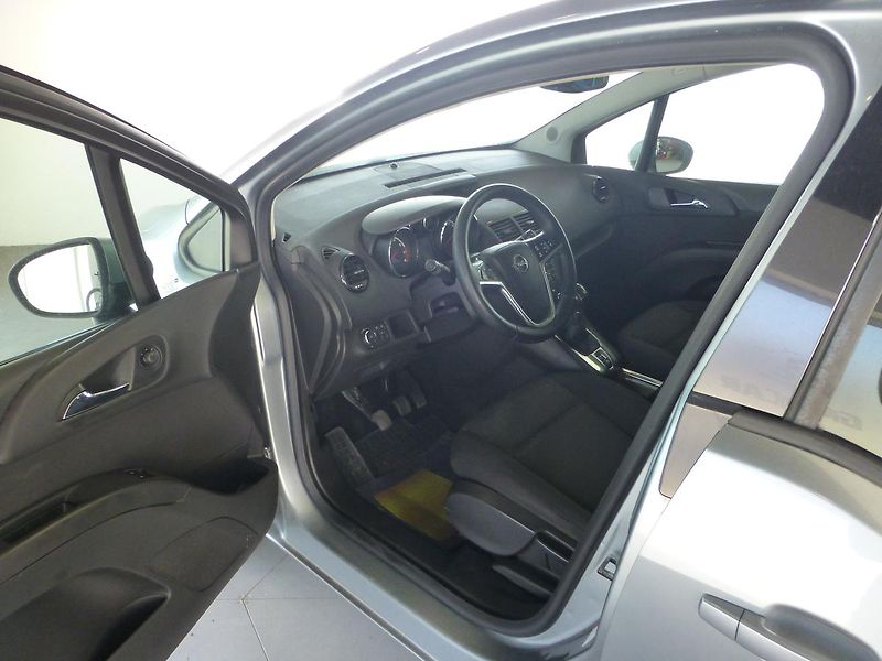 Opel Meriva (2011) 1,4i-88KW**KLIMA*ALU**TEMPOMAT - fotka 10 z 26