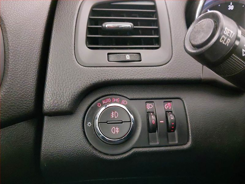Opel Insignia (2011) 2.0 CDTI, Serv.kniha, Navi - fotka 19 z 21