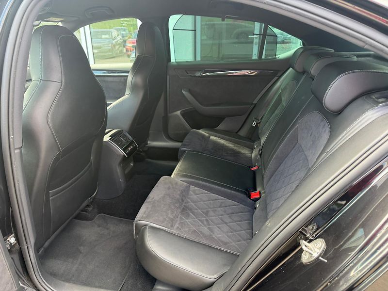 Škoda Superb Sportline2.0 TSI 162kw DSG - fotka 19 z 24