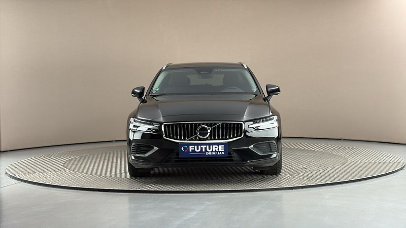 Volvo V60 2.0 T6 AUT AWD Recharge Plus B - fotka 3 z 27
