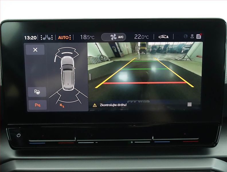 Seat Leon (2022) 1.5 eTSI, Automat, Kůže, Navi - fotka 19 z 20