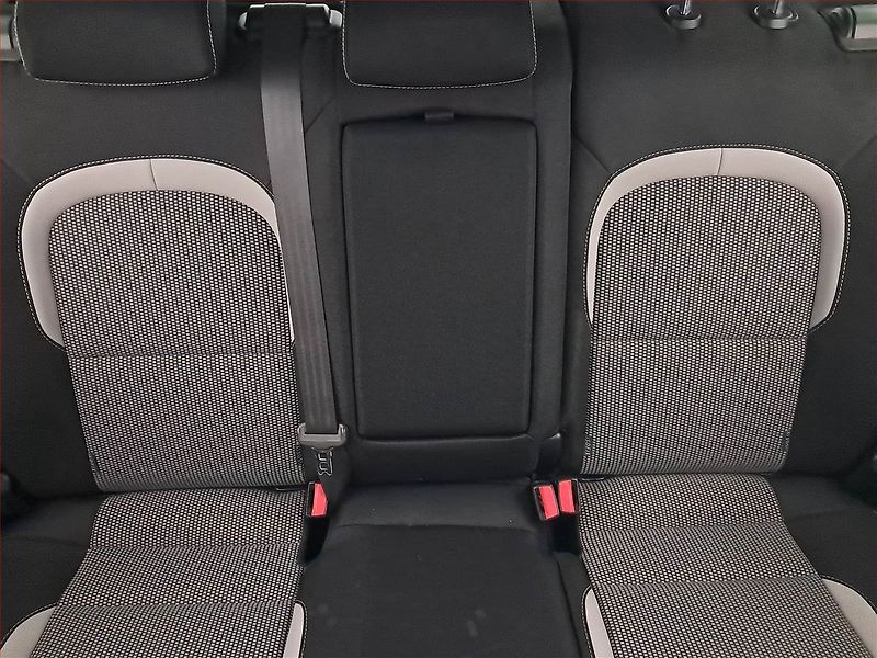 Kia Ceed (2016) 1.6 GDI, Navi, Tempomat - fotka 10 z 19