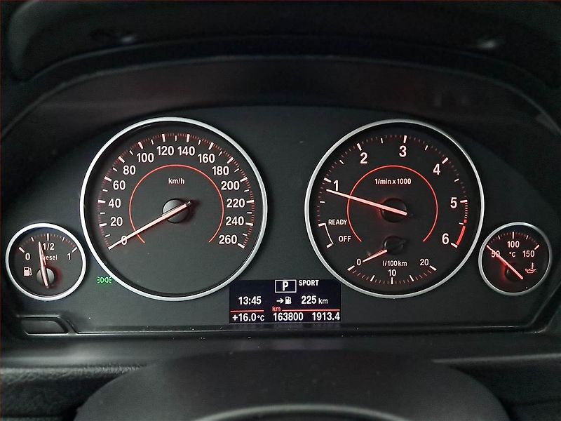 BMW Řada 3 (2016) 320 d, Automat, Tempomat - fotka 11 z 24