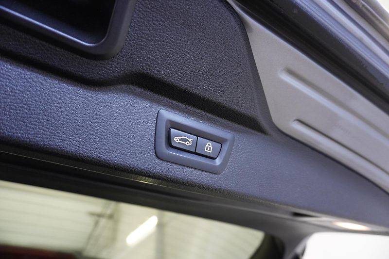 BMW X5 (2015) M50D SUV XDRIVE STEPTRONIC - fotka 12 z 42