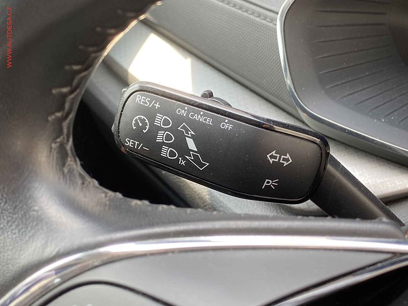 Škoda Octavia (2021) 2.0 TDi, ČR, Ambition, LED - fotka 13 z 16