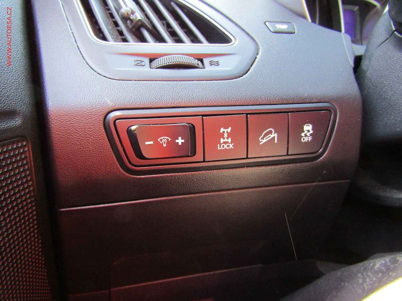 Hyundai ix35 (2012) 2.0CRDi 4x4, ČR, Výhř.sed. - fotka 12 z 22