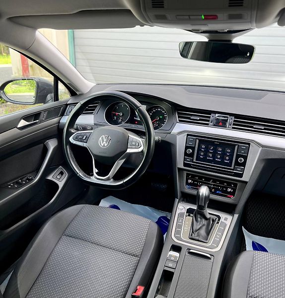 Volkswagen Passat (2021) B8 VARIANT 2.0 TDI DSG 2021 - fotka 17 z 37